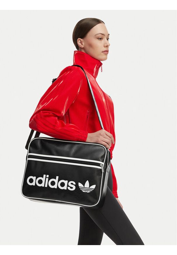 Adidas - adidas Torebka JW3346 Czarny. Kolor: czarny. Materiał: skórzane