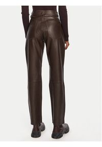 Marella Spodnie skórzane Doroty 2523436014 Brązowy Straight Fit. Kolor: brązowy. Materiał: skóra #2
