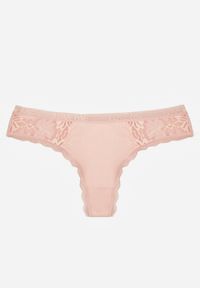 Born2be - Jasnoróżowe Majtki Stringi z Subtelną Koronką z Bawełną Adriedah. Kolor: różowy. Materiał: koronka, bawełna. Wzór: koronka #1
