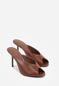 Born2be - Brązowe Klapki na Szpilce Ozdobione Wyciętą Cholewką Berineli. Kolor: brązowy. Materiał: jeans. Wzór: aplikacja. Obcas: na szpilce #8