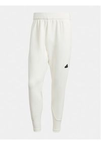Adidas - adidas Spodnie dresowe Z.N.E. Premium IN1912 Biały Regular Fit. Kolor: biały. Materiał: syntetyk, bawełna #2