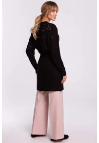 Sukienki.shop - Długi kardigan ażurowy sweter z paskiem czarny. Kolor: czarny. Długość: długie. Wzór: ażurowy #2