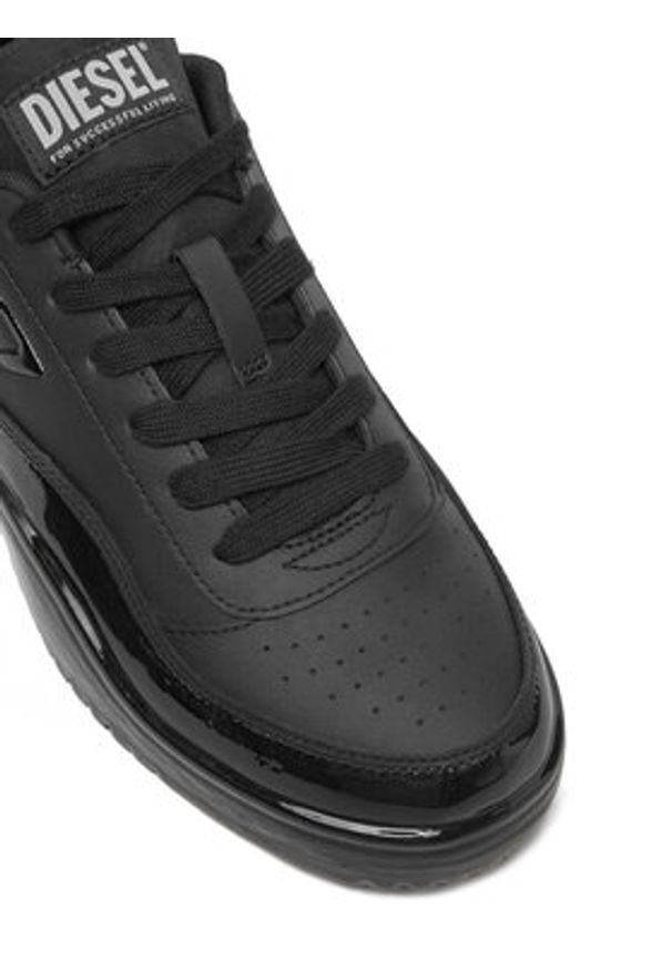 Diesel Sneakersy S-Tracker-D Y03608 P8124 T8013 Czarny. Kolor: czarny. Materiał: skóra