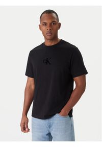 Calvin Klein Jeans T-Shirt 20s Easy LV04RD253G Czarny Regular Fit. Kolor: czarny. Materiał: bawełna #1