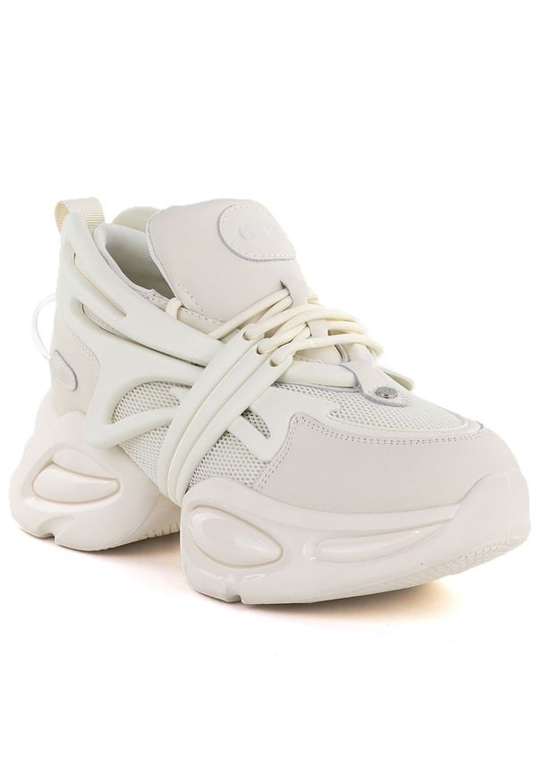 GOE - Snekersy damskie na grubej podeszwie beżowe Goe TT2N4014. Kolor: beżowy. Materiał: tkanina. Styl: elegancki