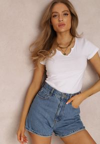 Renee - Biały T-shirt Amarhyse. Okazja: na co dzień. Kolor: biały. Materiał: bawełna, materiał. Długość rękawa: krótki rękaw. Długość: krótkie. Wzór: aplikacja. Styl: casual