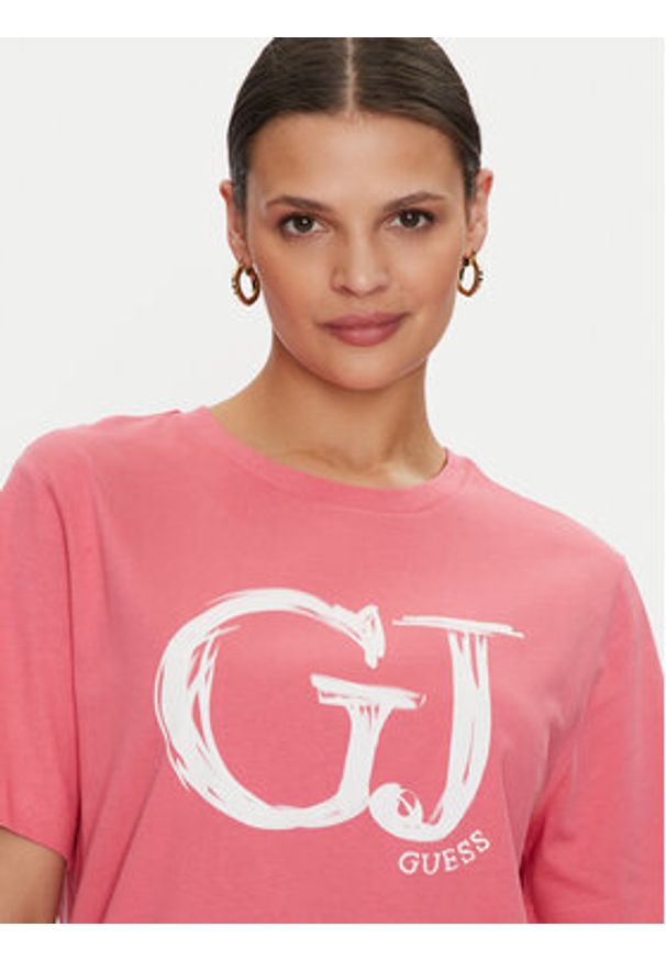 Guess T-Shirt Sara V4YI01 K8FQ4 Różowy Regular Fit. Kolor: różowy. Materiał: bawełna