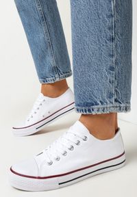 Born2be - Biało-Czerwone Trampki przed Kostkę Fissi. Wysokość cholewki: przed kostkę. Kolor: biały. Styl: klasyczny