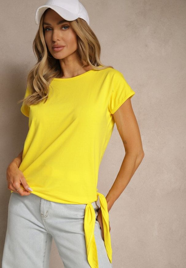 Renee - Żółty T-shirt z Bawełny z Ozdobnym Wiązaniem Termio. Okazja: na spotkanie biznesowe, do pracy. Kolor: żółty. Materiał: bawełna. Styl: biznesowy, klasyczny