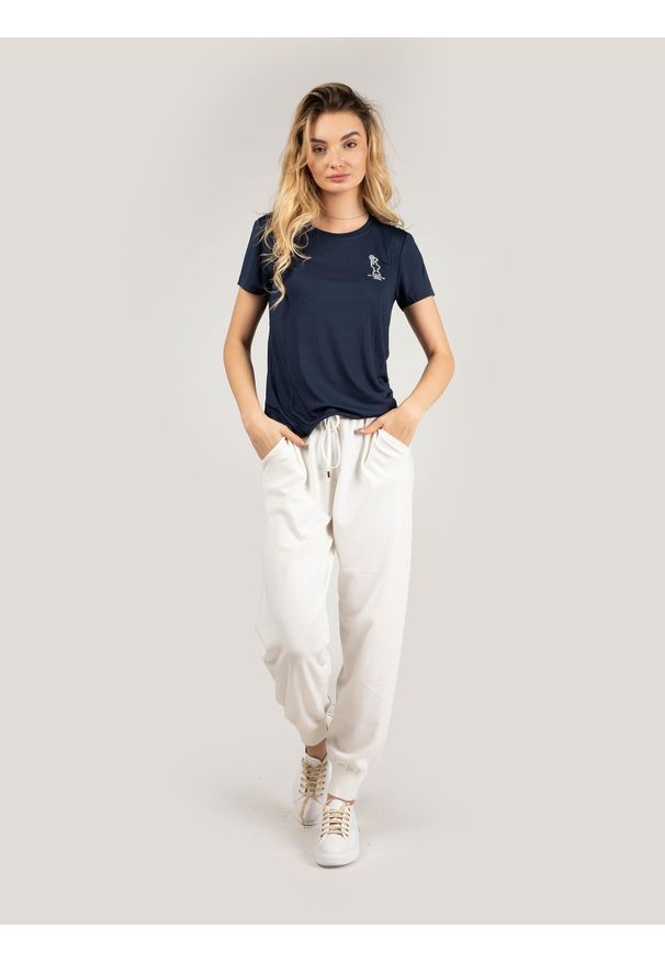 North Sails X Prada T-shirt "Foehn" | 45 2505 000 | T-shirt Foehn | Kobieta | Granatowy. Okazja: na co dzień. Kolor: niebieski. Materiał: poliester. Wzór: napisy, aplikacja, nadruk. Styl: casual