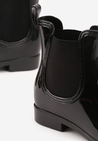 Renee - Czarne Kalosze Lakierowane w Stylu Sztybletów Eliadore. Okazja: na co dzień. Kolor: czarny. Materiał: lakier. Styl: klasyczny, casual, elegancki #3