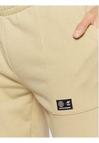 4f - 4F Spodnie dresowe H4Z22-SPMD010 Beżowy Relaxed Fit. Kolor: beżowy. Materiał: bawełna, dresówka #5