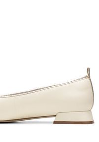 Clarks Baleriny Ubree15 Poppy 26181326 Beżowy. Kolor: beżowy. Materiał: skóra #4