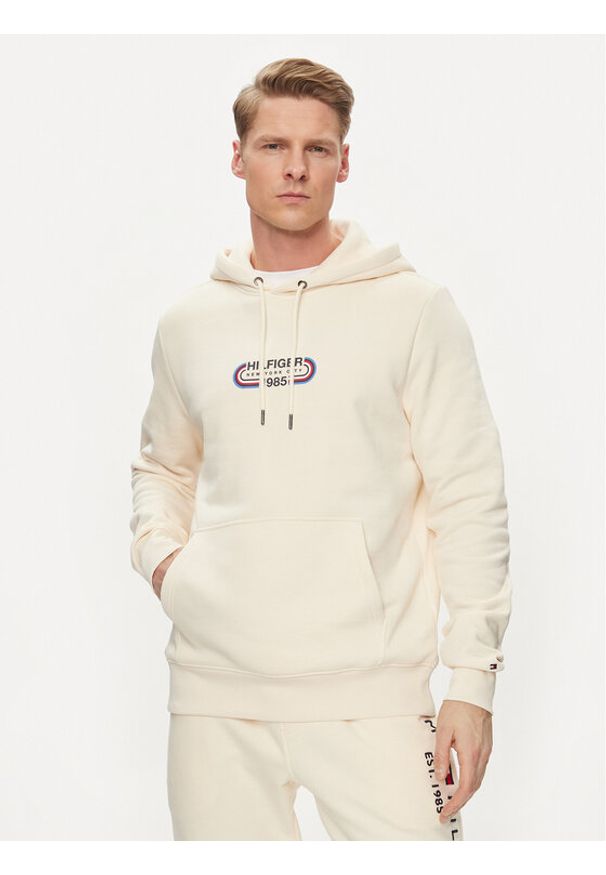 TOMMY HILFIGER - Tommy Hilfiger Bluza Track Graphic MW0MW34445 Beżowy Regular Fit. Kolor: beżowy. Materiał: syntetyk, bawełna