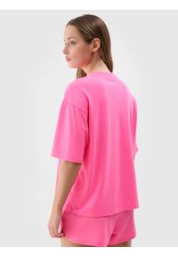 4f - 4F T-shirt oversize z nadrukiem damski - fuksja S. Okazja: na co dzień. Kolor: różowy. Materiał: dzianina, bawełna, syntetyk, jersey, materiał. Długość rękawa: krótki rękaw. Długość: krótkie. Wzór: nadruk. Styl: klasyczny, sportowy, casual