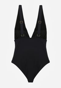 Born2be - Czarny Jednoczęściowy Strój Kąpielowy z Marszczeniem i Imitacją Paska z Klamrą Tinryss. Kolekcja: plus size. Kolor: czarny. Długość: długie #6