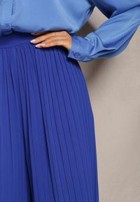 Renee - Granatowe Szerokie Spodnie z Plisami High Waist Mirealli. Stan: podwyższony. Kolor: niebieski #5