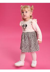 Sinsay - Sukienka dresowa z nadrukiem Minnie Mouse - kremowy. Kolor: kremowy. Materiał: dresówka. Wzór: motyw z bajki, nadruk #1