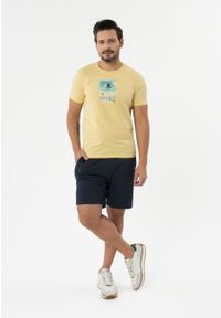 Volcano - Klasyczne szorty dresowe M-MERO. Okazja: na co dzień. Kolor: niebieski. Materiał: dresówka. Długość: krótkie. Styl: klasyczny #1