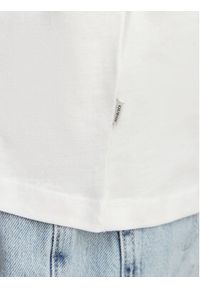 Guess Jeans T-Shirt W6GI45 K8HM0 Biały Regular Fit. Kolor: biały. Materiał: bawełna #2