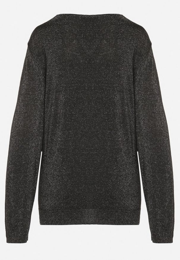 Born2be - Czarny Wiskozowy Sweter o Pudełkowym Kroju z Metaliczną Nitką Essmia. Okazja: na co dzień, na spacer. Typ kołnierza: dekolt w serek. Kolekcja: plus size. Kolor: czarny. Materiał: wiskoza. Styl: klasyczny, casual