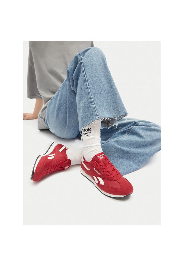 Sneakersy Reebok. Kolor: czerwony
