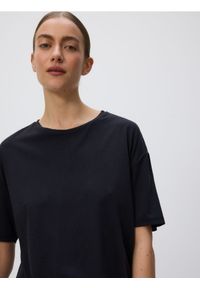 Reserved - Krótki t-shirt z modalem - ciemnoszary. Kolor: szary. Materiał: dzianina. Długość: krótkie #1