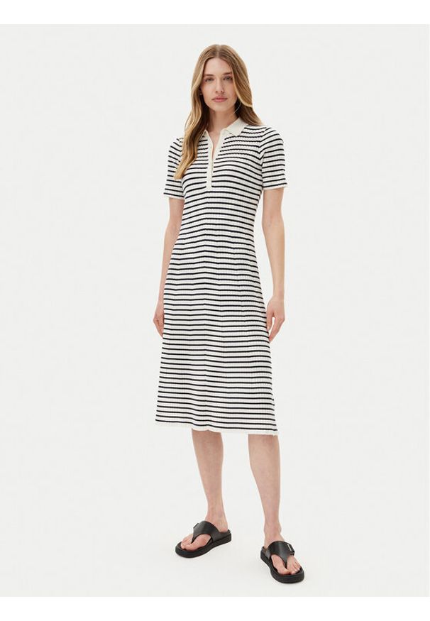 GANT - Gant Sukienka dzianinowa 4502085 Biały Slim Fit. Kolor: biały. Materiał: bawełna