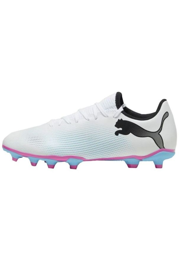 Buty Puma Future 7 Play FG/AG M 107723 01 białe. Kolor: biały. Materiał: materiał, syntetyk. Szerokość cholewki: normalna. Sport: piłka nożna