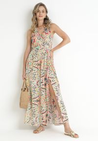 Born2be - Beżowa Sukienka Maxi o Kopertowym Kroju z Wiązaniem z Wiskozy Wilna. Kolor: beżowy. Materiał: wiskoza. Typ sukienki: kopertowe. Długość: maxi #1