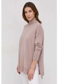 AllSaints Sweter kaszmirowy damski kolor różowy lekki z golfem. Typ kołnierza: golf. Kolor: różowy. Materiał: kaszmir. Długość rękawa: długi rękaw. Długość: długie