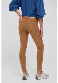 TOMMY HILFIGER - Tommy Hilfiger spodnie sztruksowe damskie kolor brązowy dopasowane medium waist. Kolor: brązowy. Materiał: sztruks