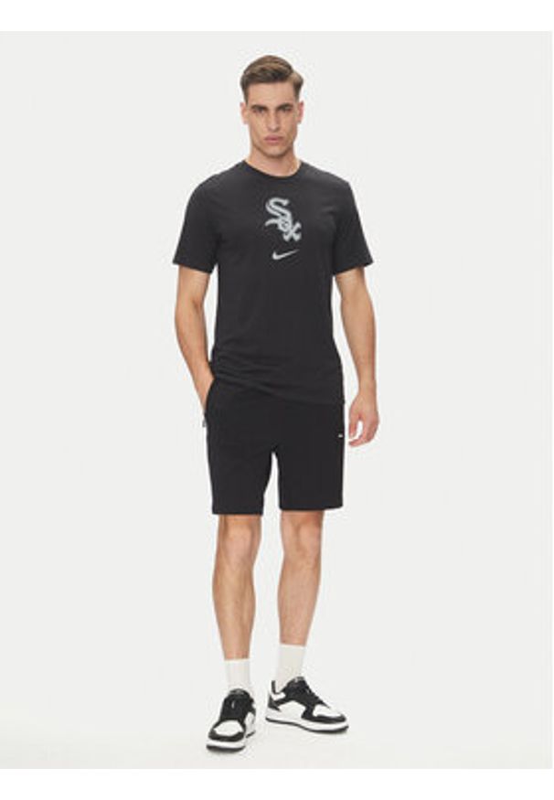 Nike T-Shirt 034J-00A-RX-L84 Czarny Regular Fit. Kolor: czarny. Materiał: bawełna