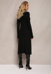Renee - Czarna Rozkloszowana Sukienka Dzianinowa z Półgolfem Navilla. Kolor: czarny. Materiał: dzianina. Sezon: zima