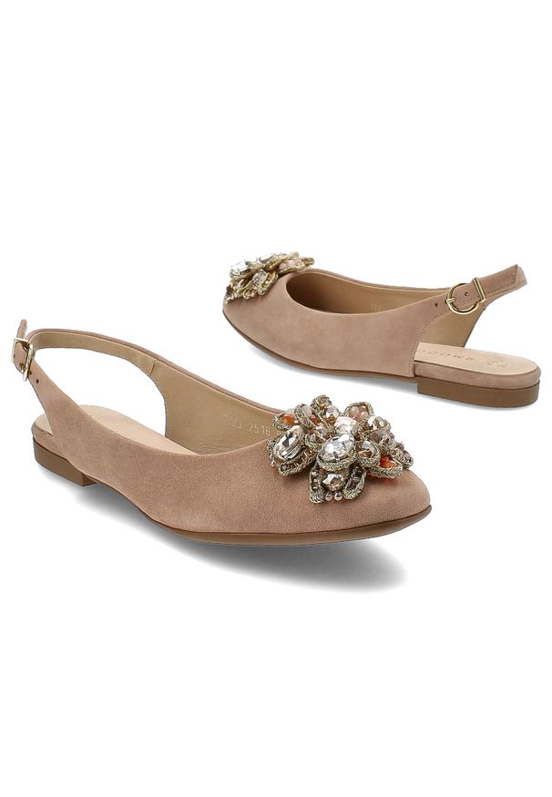 Beżowe Sandały Armodo Eleganckie Obuwie Damskie. Okazja: na ślub cywilny, na co dzień, na imprezę, na wesele. Zapięcie: pasek. Kolor: beżowy. Materiał: skóra, welur. Wzór: paski, aplikacja. Styl: elegancki