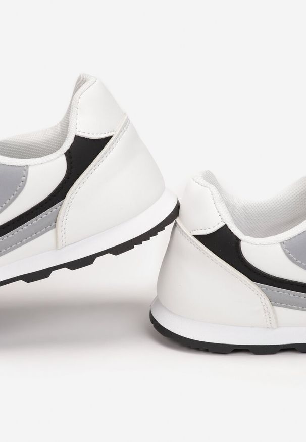 Born2be - Biało-Czarne Buty Sportowe Chloette. Okazja: na co dzień, na spacer. Kolor: biały. Materiał: materiał. Szerokość cholewki: normalna. Wzór: aplikacja. Obcas: na płaskiej podeszwie. Sport: turystyka piesza, fitness