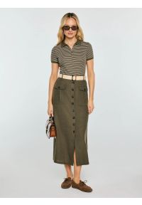 Big-Star - Koszulka damska polo w paski khaki Rellma 303. Typ kołnierza: polo. Kolor: zielony. Materiał: dzianina, włókno, materiał, prążkowany, bawełna. Wzór: paski. Styl: militarny, elegancki, klasyczny #2