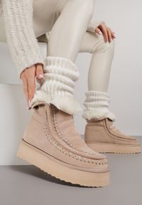 Renee - Beżowe Śniegowce Ozdobione Haftem Rawedena. Okazja: na co dzień. Kolor: beżowy. Materiał: jeans. Wzór: haft, aplikacja. Styl: casual #2