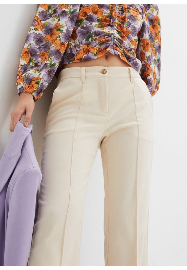 bonprix - Spodnie garniturowe z rozszerzanymi nogawkami. Kolor: beżowy. Styl: elegancki