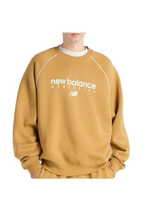 Bluza męska New Balance MT61U4JOABG - pomarańczowa. Kolor: pomarańczowy. Materiał: prążkowany, poliester, bawełna. Wzór: aplikacja. Styl: klasyczny