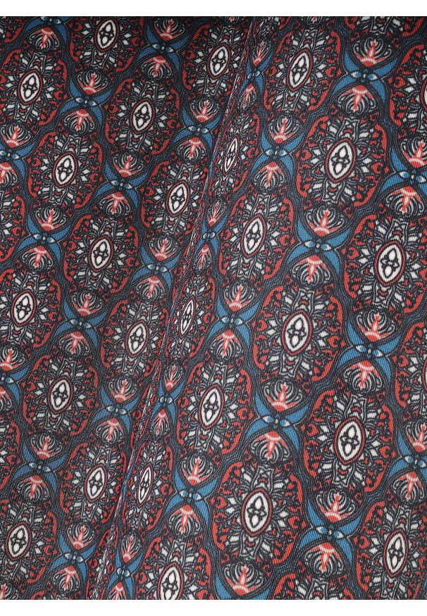 Pako Lorente - PAKO LORENTE – Bordowa poszetka w geometryczny wzór. Kolor: czerwony. Materiał: poliester. Wzór: geometria