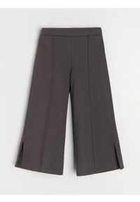 Sinsay - Spodnie dresowe wide leg z ozdobnymi rozcięciami - szary. Kolor: szary. Materiał: dresówka #1