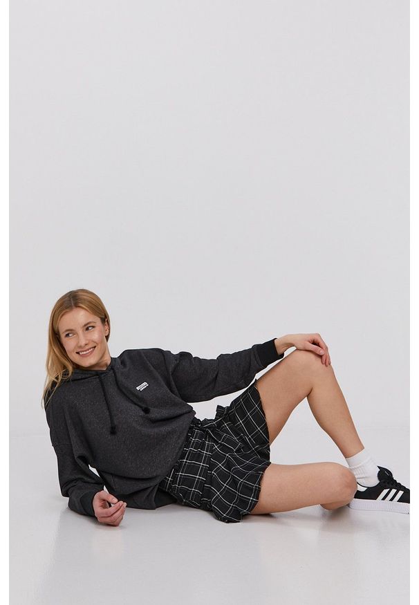 adidas Originals - Bluza. Kolor: szary. Wzór: aplikacja