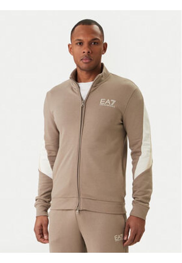 EA7 Emporio Armani Dres 7M001610 AF12451 U6167 Beżowy Regular Fit. Kolor: beżowy. Materiał: bawełna