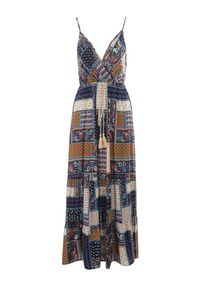 Born2be - Granatowa Sukienka Kopertowa z Wiskozy w Patchworkowy Wzór Hickey. Kolor: niebieski. Materiał: wiskoza. Długość rękawa: na ramiączkach. Wzór: aplikacja. Typ sukienki: kopertowe. Styl: boho. Długość: maxi #2