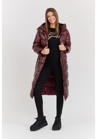 Hetrego - HETREGO Bordowy damski płaszcz puchowy Tara Woman Oversized Quilted Coat, Rozmiar 40 EU - 44 IT. Okazja: na co dzień. Kolor: czerwony. Materiał: puch. Długość rękawa: długi rękaw. Długość: długie. Styl: casual, elegancki