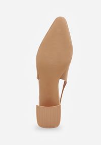 Renee - Ciemnobeżowe Czółenka VICES Slingback na Geometrycznym Słupku Messeleia. Zapięcie: pasek. Kolor: beżowy. Wzór: geometria. Obcas: na słupku #7