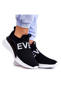 Vinceza Damskie Buty Sportowe Wsuwane Czarne Lorane. Zapięcie: bez zapięcia. Kolor: czarny. Materiał: materiał, skóra, lakier, tworzywo sztuczne. Szerokość cholewki: normalna. Wzór: napisy. Obcas: na koturnie #6