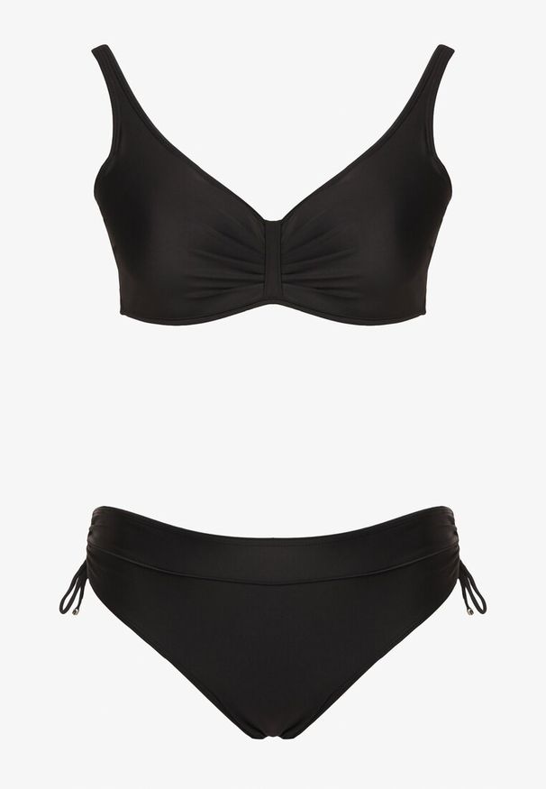 Born2be - Czarne Bikini Biustonosz z Marszczeniem i Majtki Figi ze Ściągaczami Sarimine. Kolekcja: plus size. Kolor: czarny. Materiał: jeans