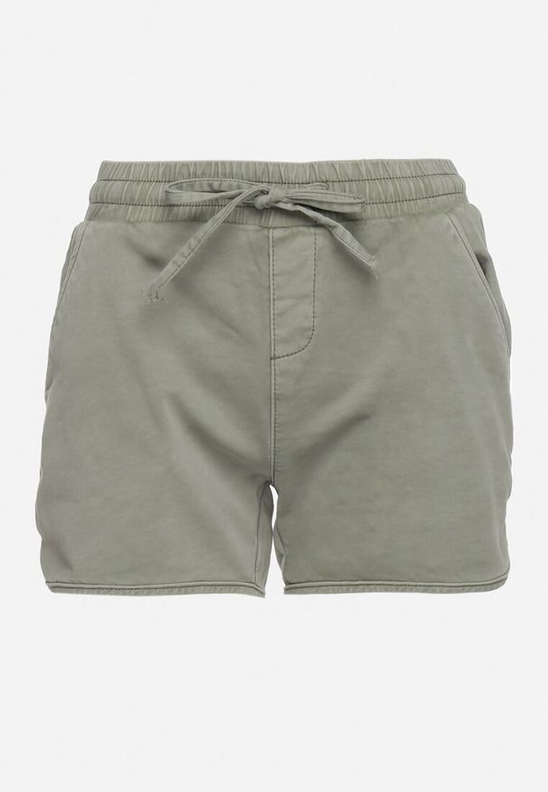 Born2be - Zielone Bawełniane Szorty z Gumką w Talii Cazorea. Okazja: na co dzień. Kolor: zielony. Materiał: bawełna. Sezon: lato. Styl: elegancki, casual